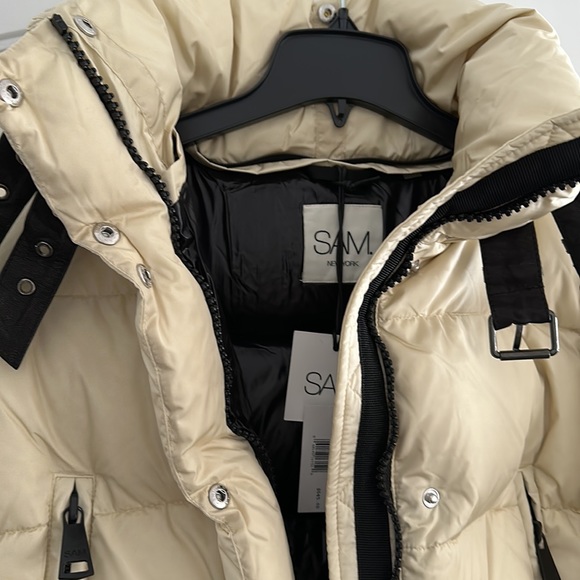 SAM. Dani Faux Shearling-Trimmed Puffer Jacket ❄️ - Picture 6 of 7